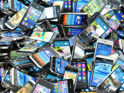 پیش‌بینی درآمد ۲۰۰۰ میلیارد تومانی از واردات موبایل‌های بالای ۶۰۰ دلار